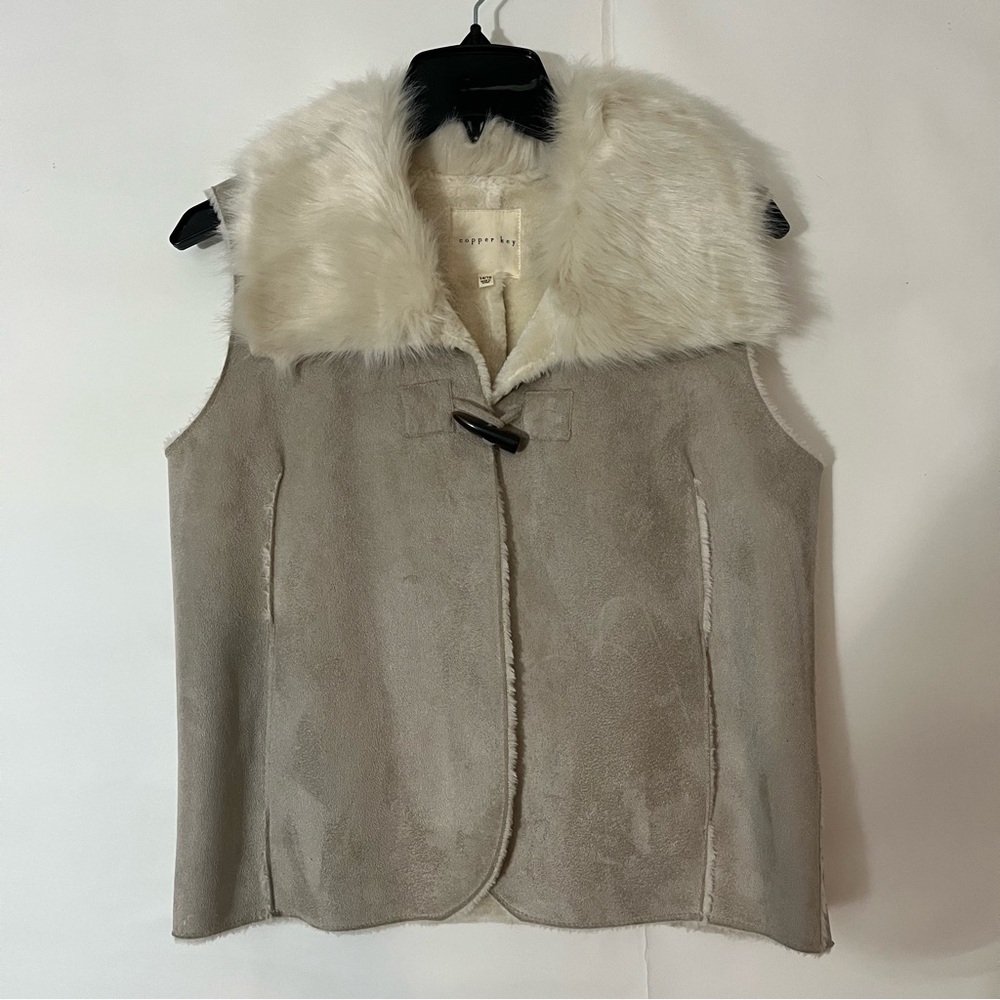 Copper Key Girl's Tan and Cream Faux Suede Vest with Plush Collar Size 14